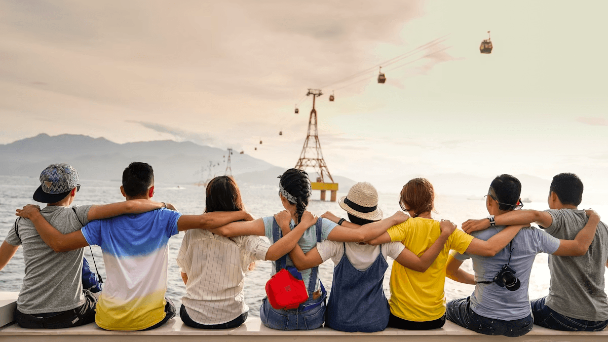 People connecting and supporting each other in a wellness community | Innerheal App Toolkit Feature